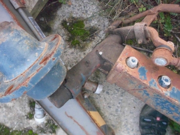 Vorderachse Fiat 550 600 640 gebraucht auch Einzelteile